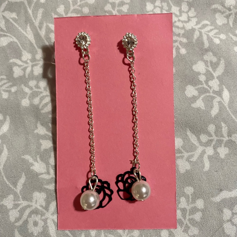 New Boutique earrings